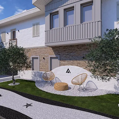 Nomad Boutique - Adults Only Side