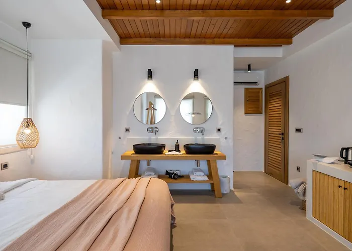 Nomad Boutique - Adults Only Sidé